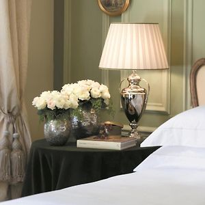Four Seasons Twin Room